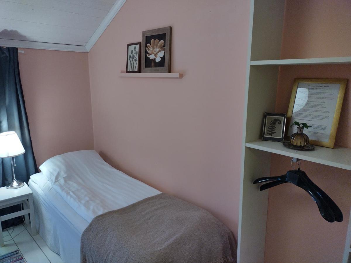 Jomala Brobacka Gasthem Bed & Breakfast エクステリア 写真