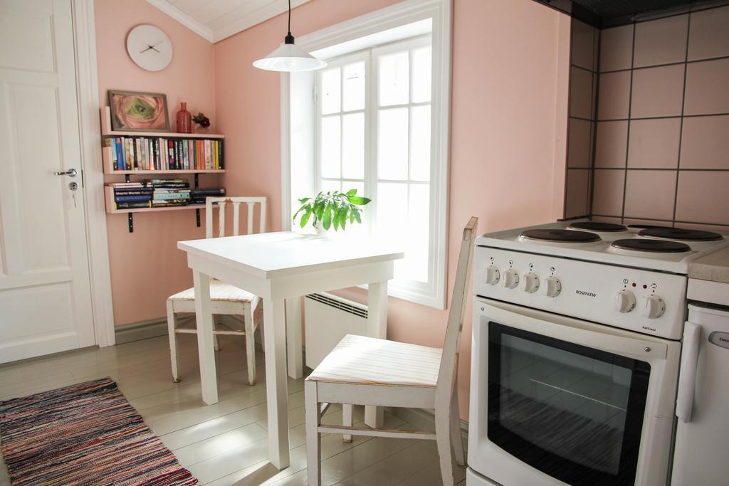 Jomala Brobacka Gasthem Bed & Breakfast エクステリア 写真