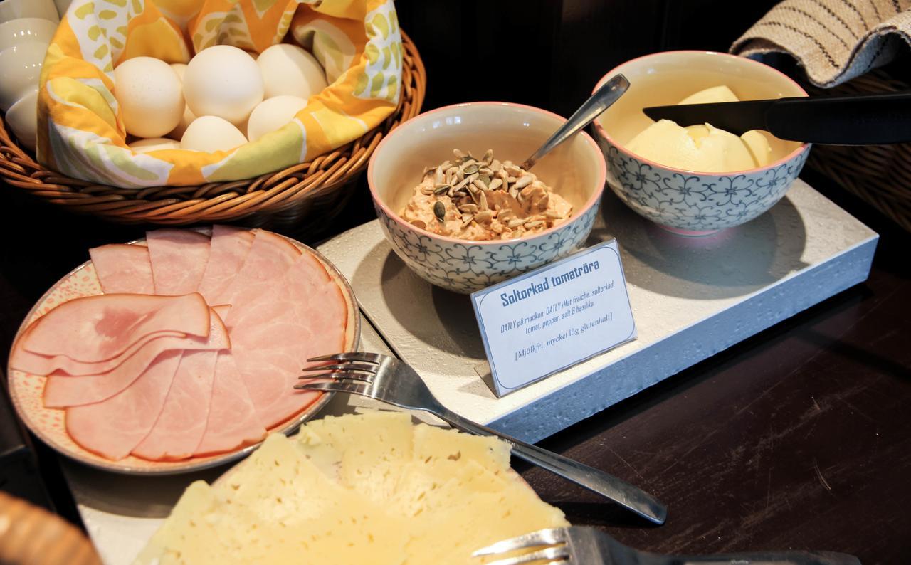 Jomala Brobacka Gasthem Bed & Breakfast エクステリア 写真