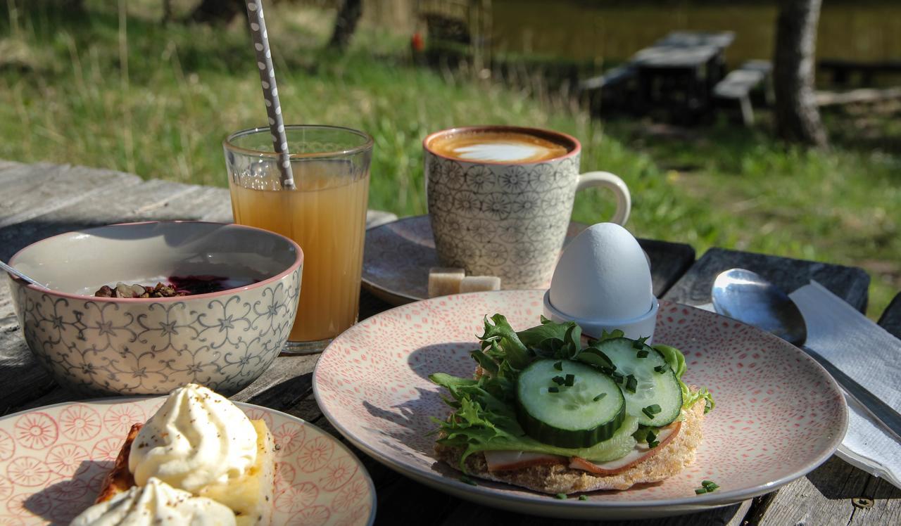Jomala Brobacka Gasthem Bed & Breakfast エクステリア 写真